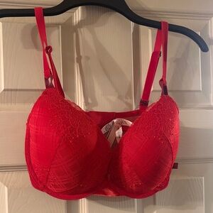 Victoria's Secret Vibrant Red Lace Bra